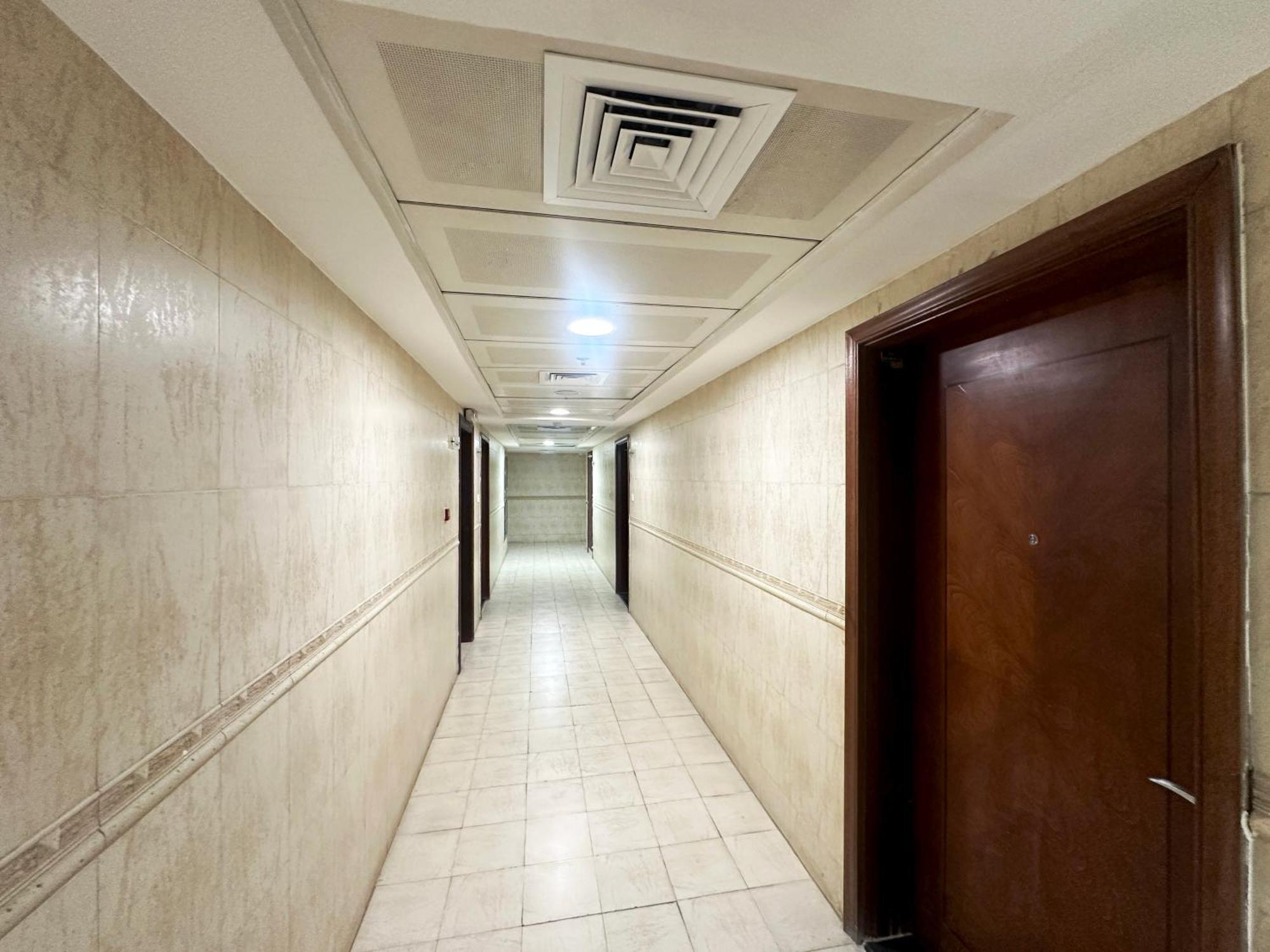 Horizon View Partition Room In Barsha Heights Near Metro 迪拜 外观 照片